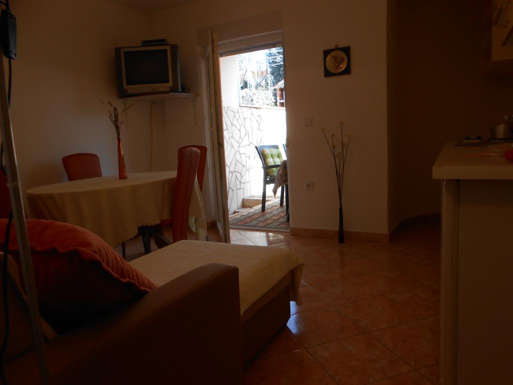 Apartments Luvi Trogir Zimmer foto