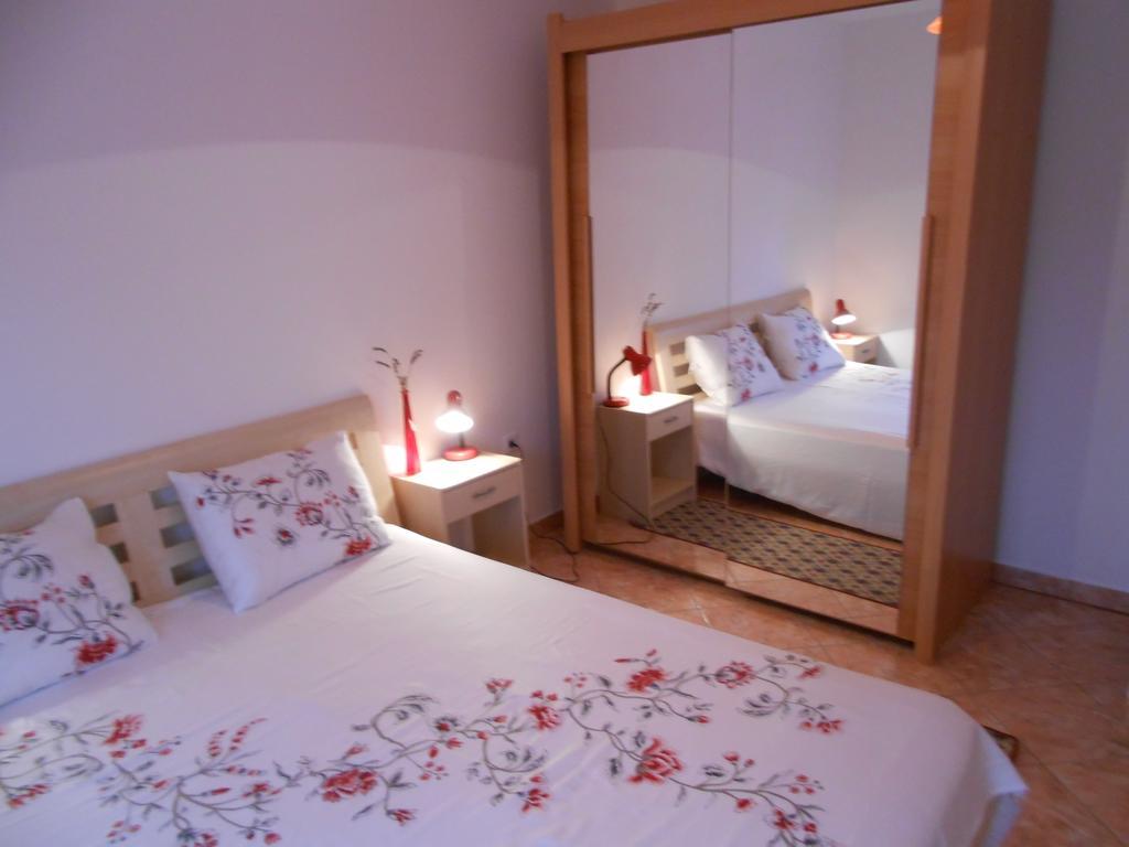 Apartments Luvi Trogir Zimmer foto