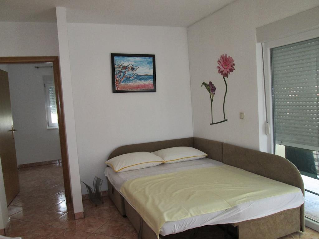 Apartments Luvi Trogir Zimmer foto