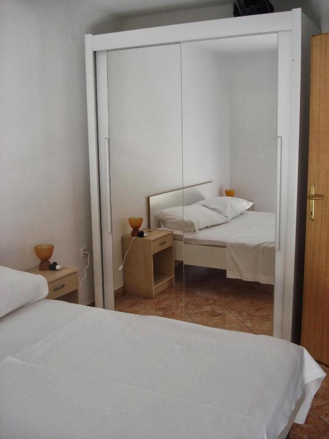 Apartments Luvi Trogir Zimmer foto